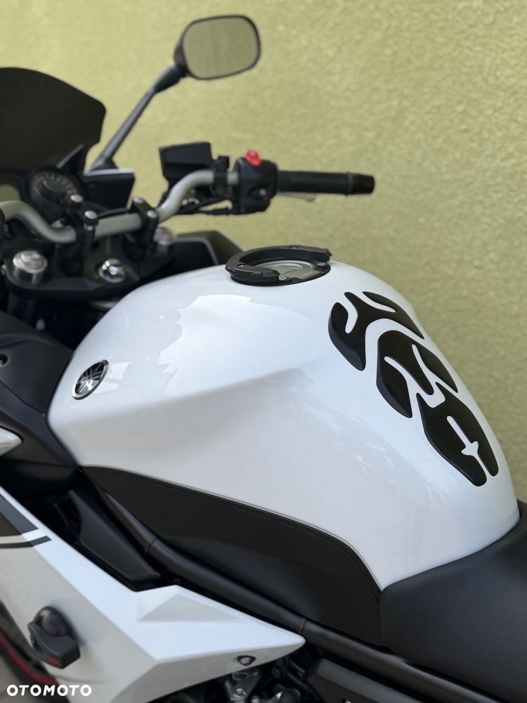 Yamaha XJ - 32