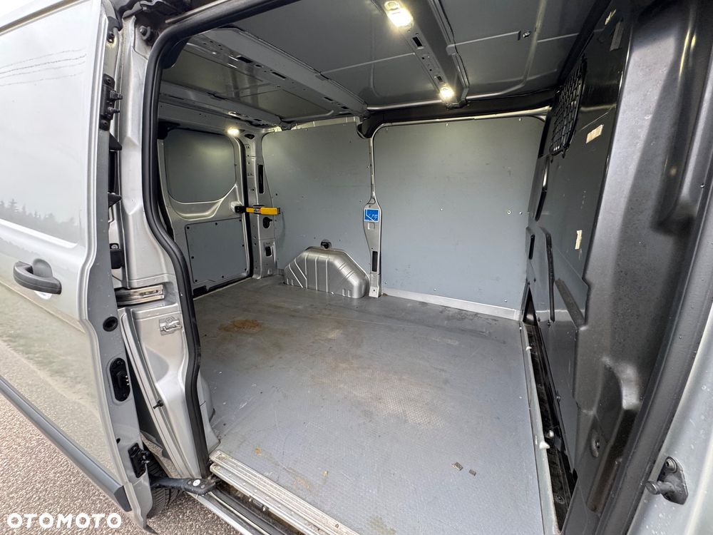 Ford Transit Custom - 8