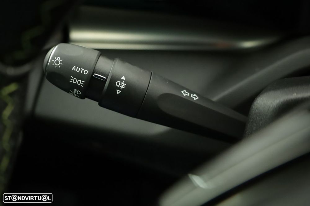 Peugeot 308 1.2 PureTech GT EAT8 - 17