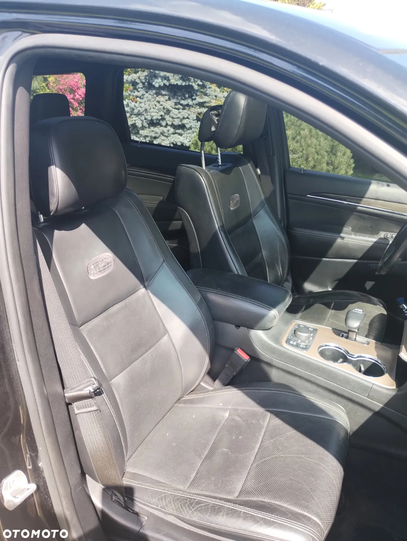 Jeep Grand Cherokee 5.7 V8 HEMI 4WD Automatik Overland - 23