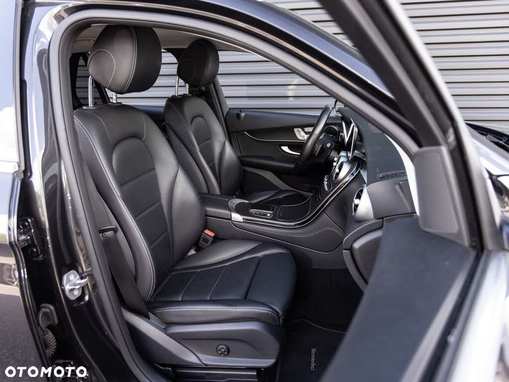 Mercedes-Benz GLC 300 4Matic 9G-TRONIC - 20