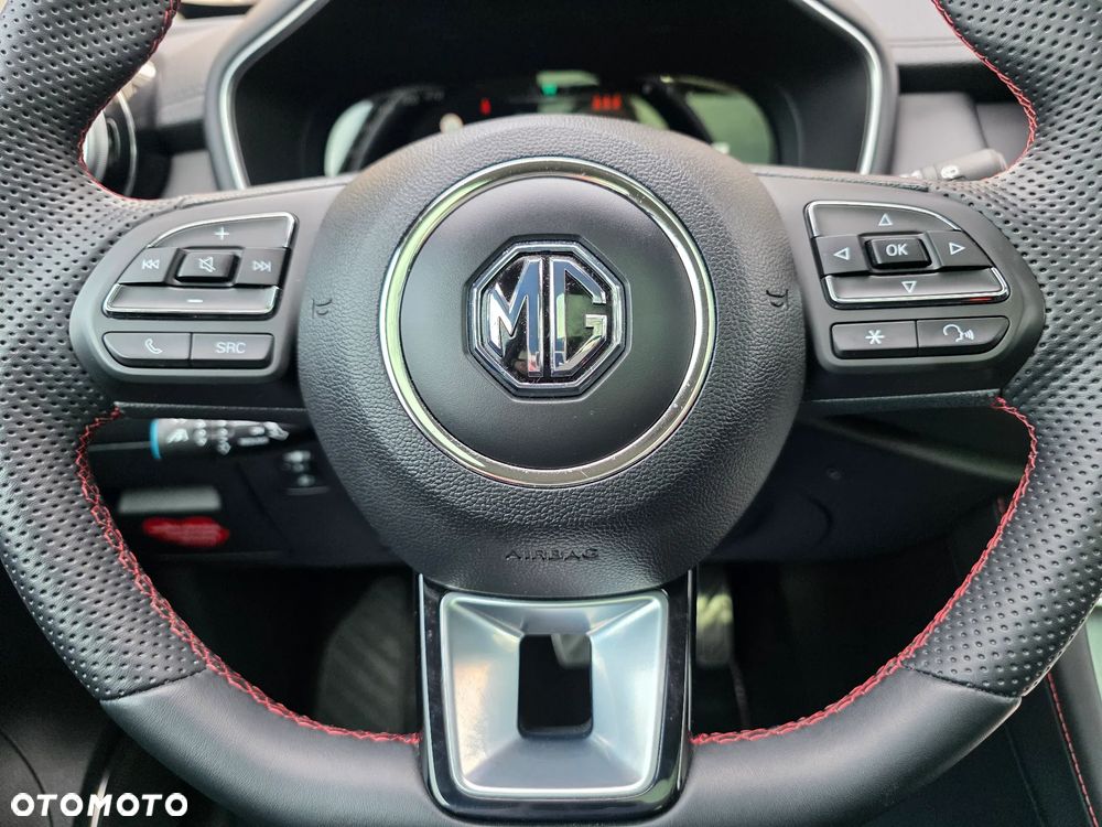 MG HS 1.5 T-GDI Exclusive DCT - 18