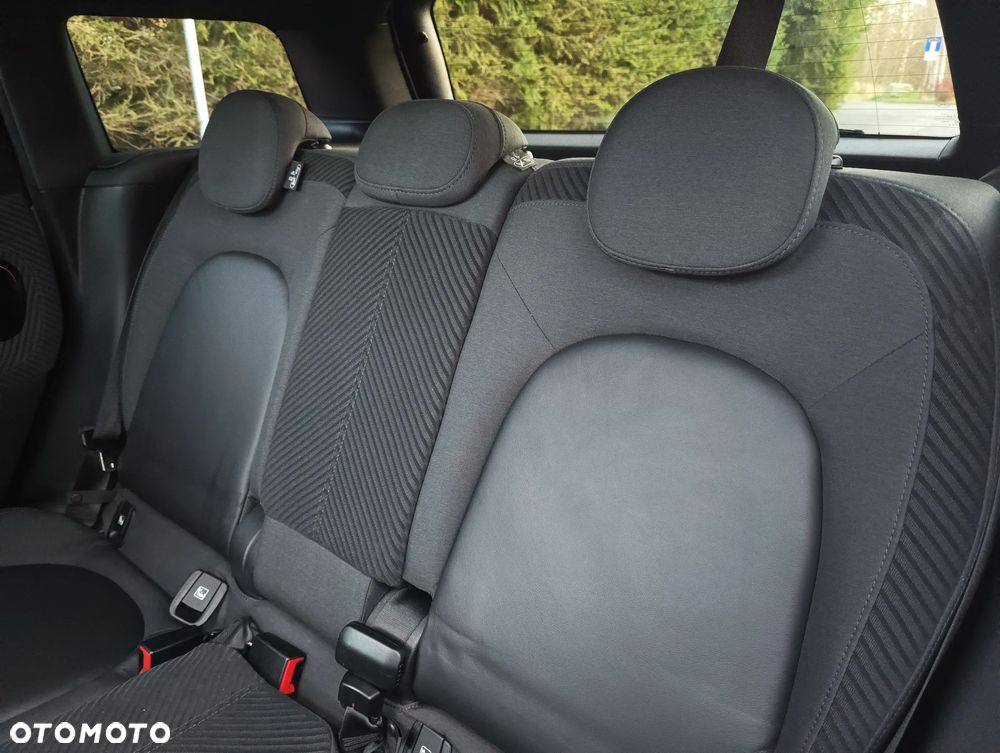 MINI Countryman Cooper SE ALL4 John Cooper Works Trim - 15