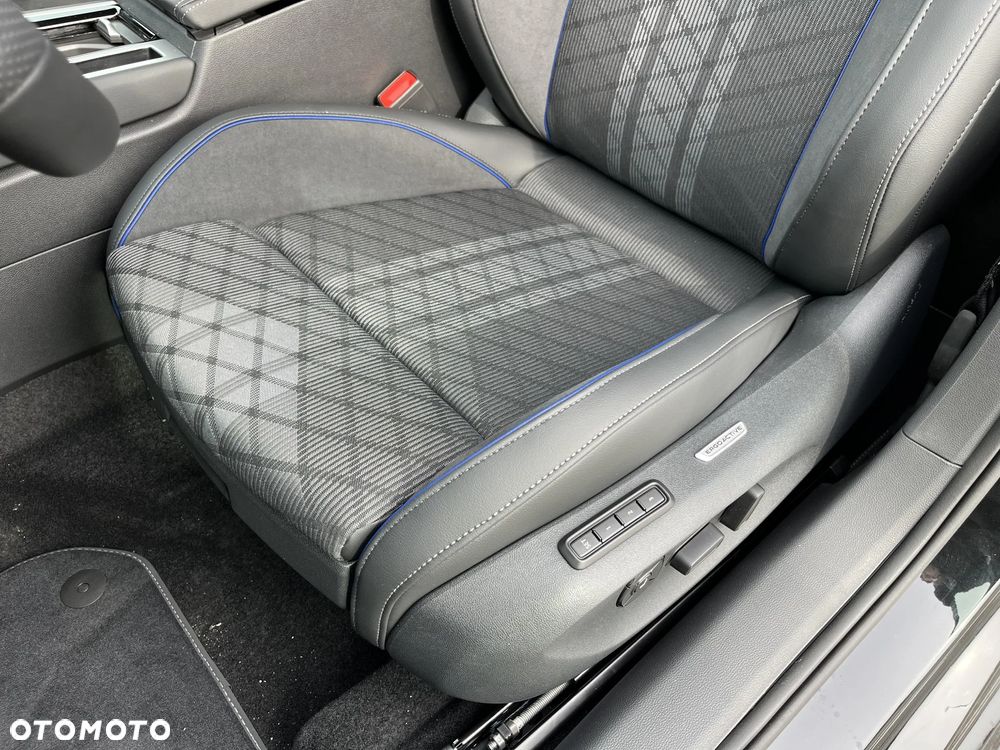 Volkswagen Passat - 21