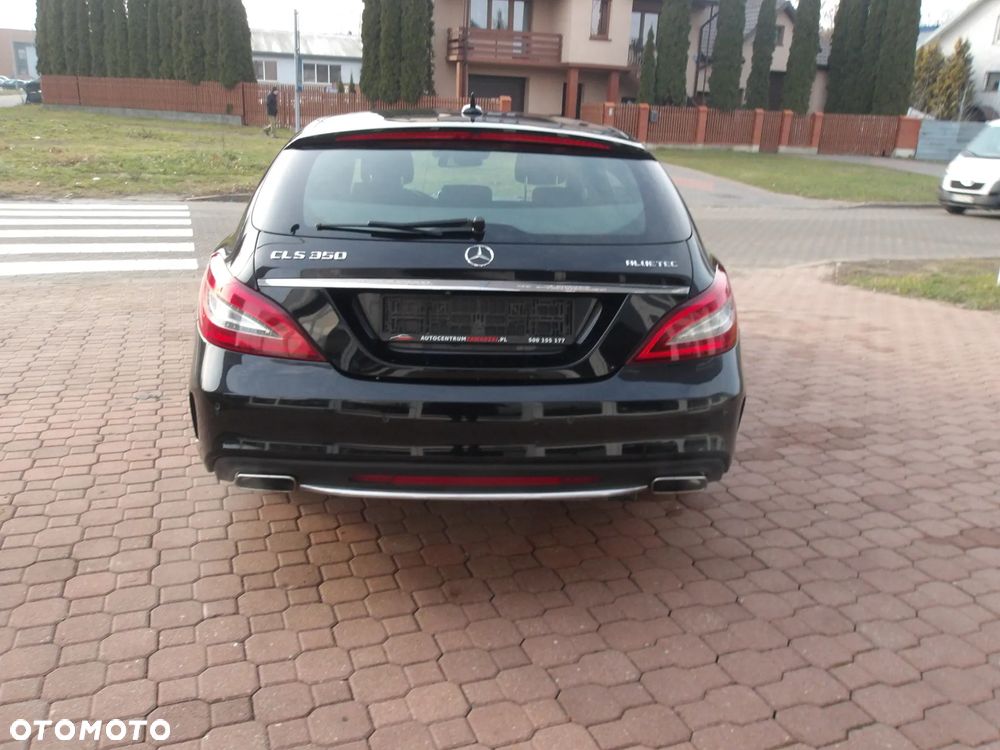 Mercedes-Benz CLS - 6