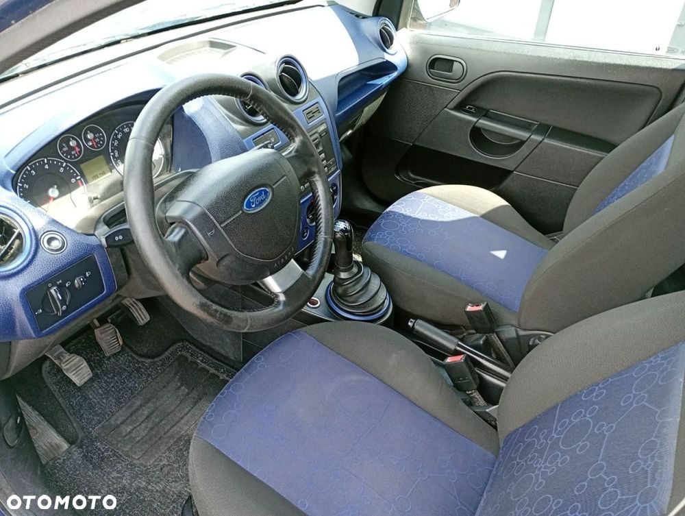 Ford Fiesta - 6
