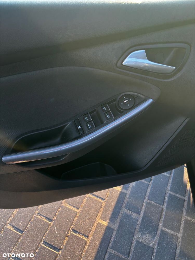 Ford Focus 1.6 EcoBoost Start-Stopp-System Titanium - 13