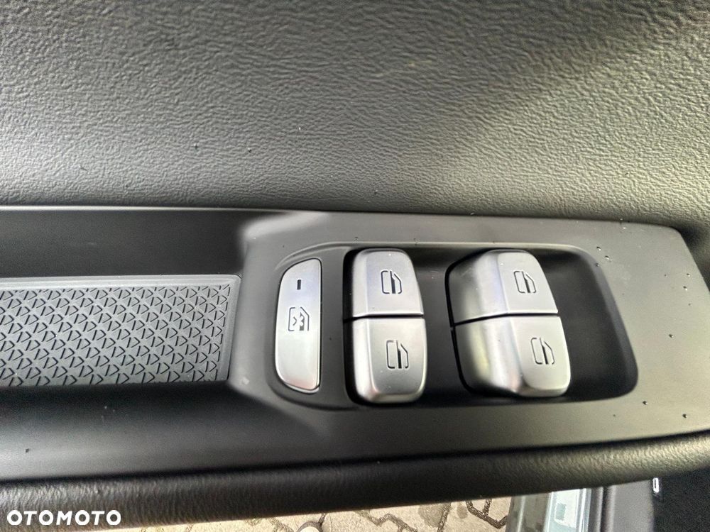 Chery Tiggo 8 1.5 T-GDI Super Hybrid Prestige DCT - 10