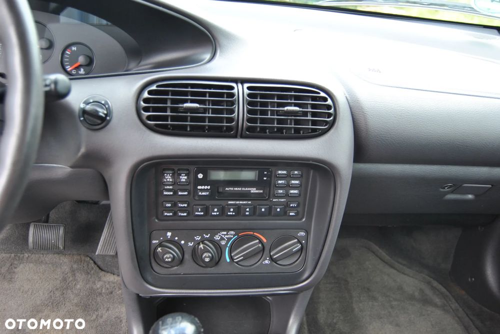 Chrysler Stratus - 20