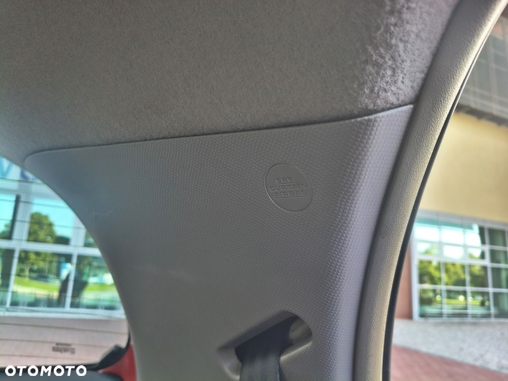 Toyota Yaris 1.0 VVT-i Team - 27