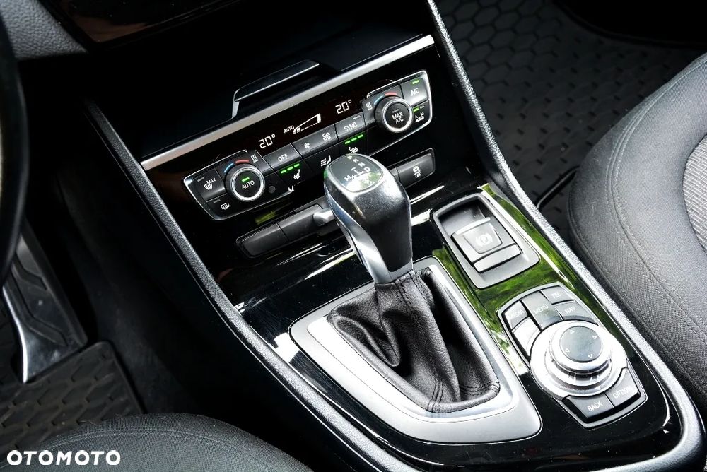 BMW Seria 2 220d Sport-Aut Advantage - 9