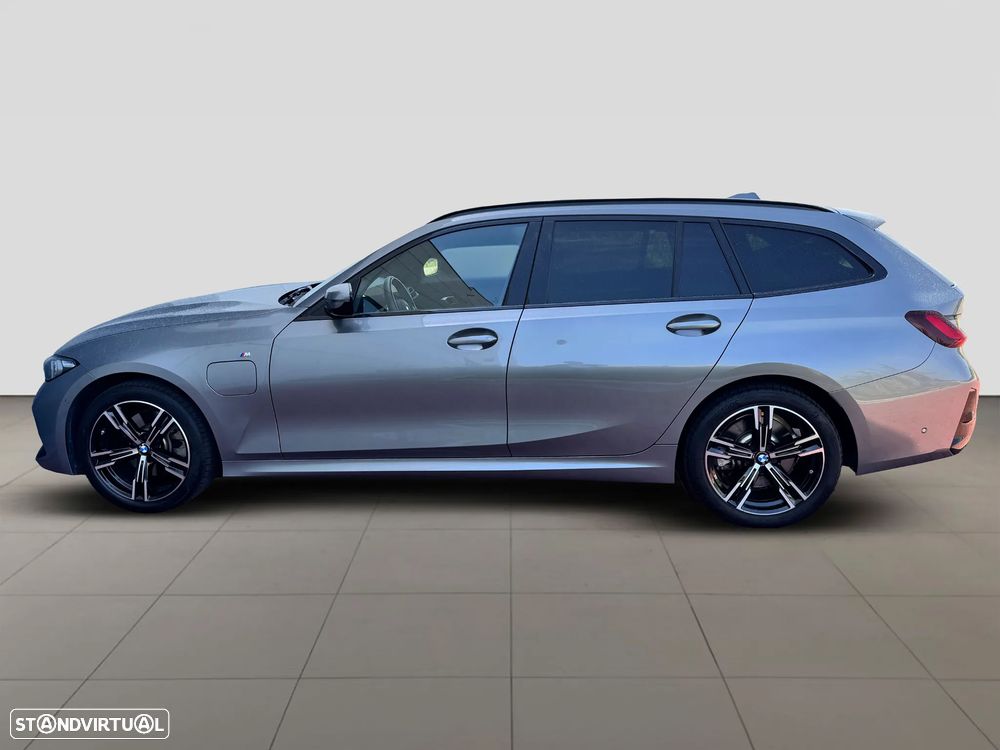 BMW 330 e Pack Desportivo M Auto - 4
