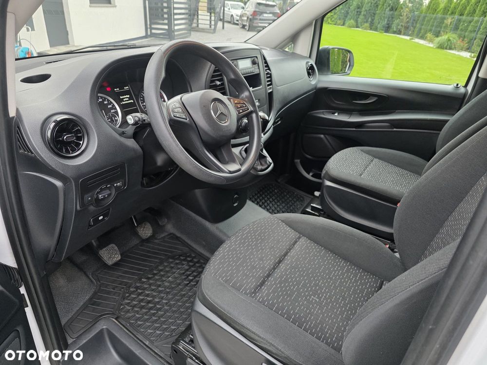 Mercedes-Benz Vito - 25