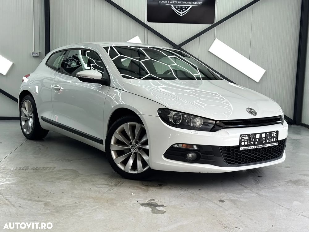 VOLKSWAGEN Scirocco 2013