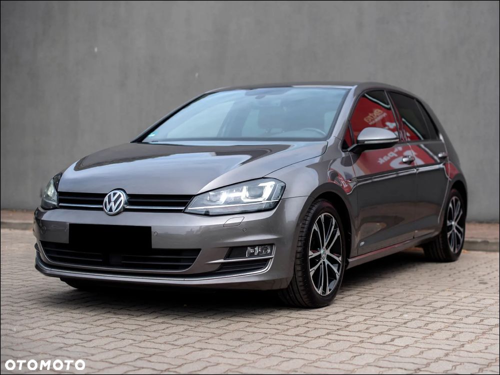 Volkswagen Golf - 8