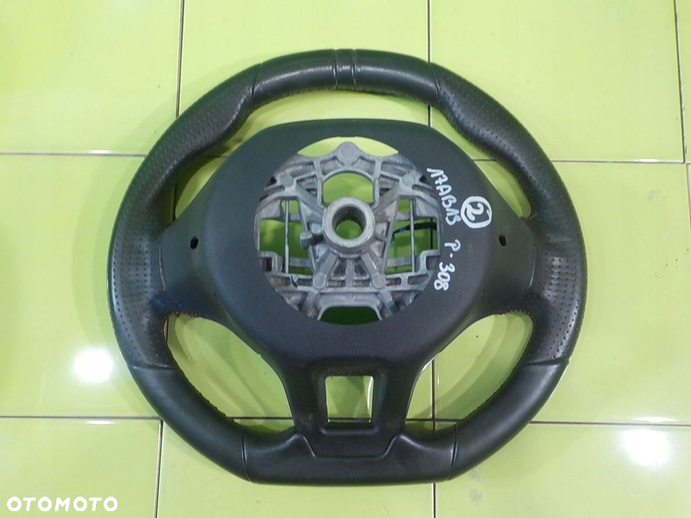 PEUGEOT 308 II GT 1.2 B AUT 16r HB 5D kierownica skorzana 619138220C - 10