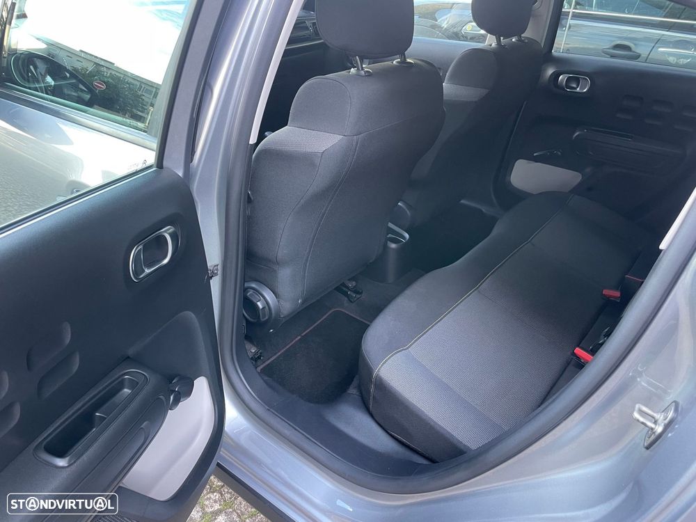 Ford Focus SW 1.5 TDCi EcoBlue Titanium - 3