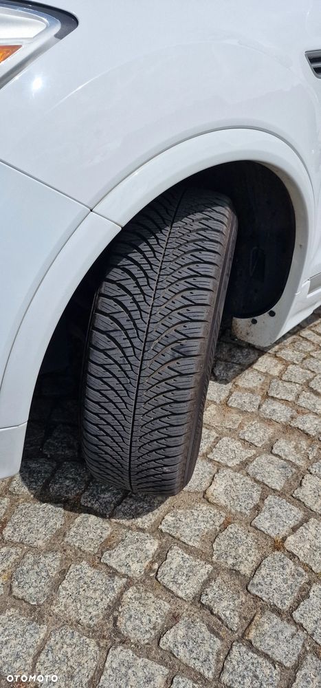 Ford Kuga 2.0 TDCi Individual MPS6 - 21
