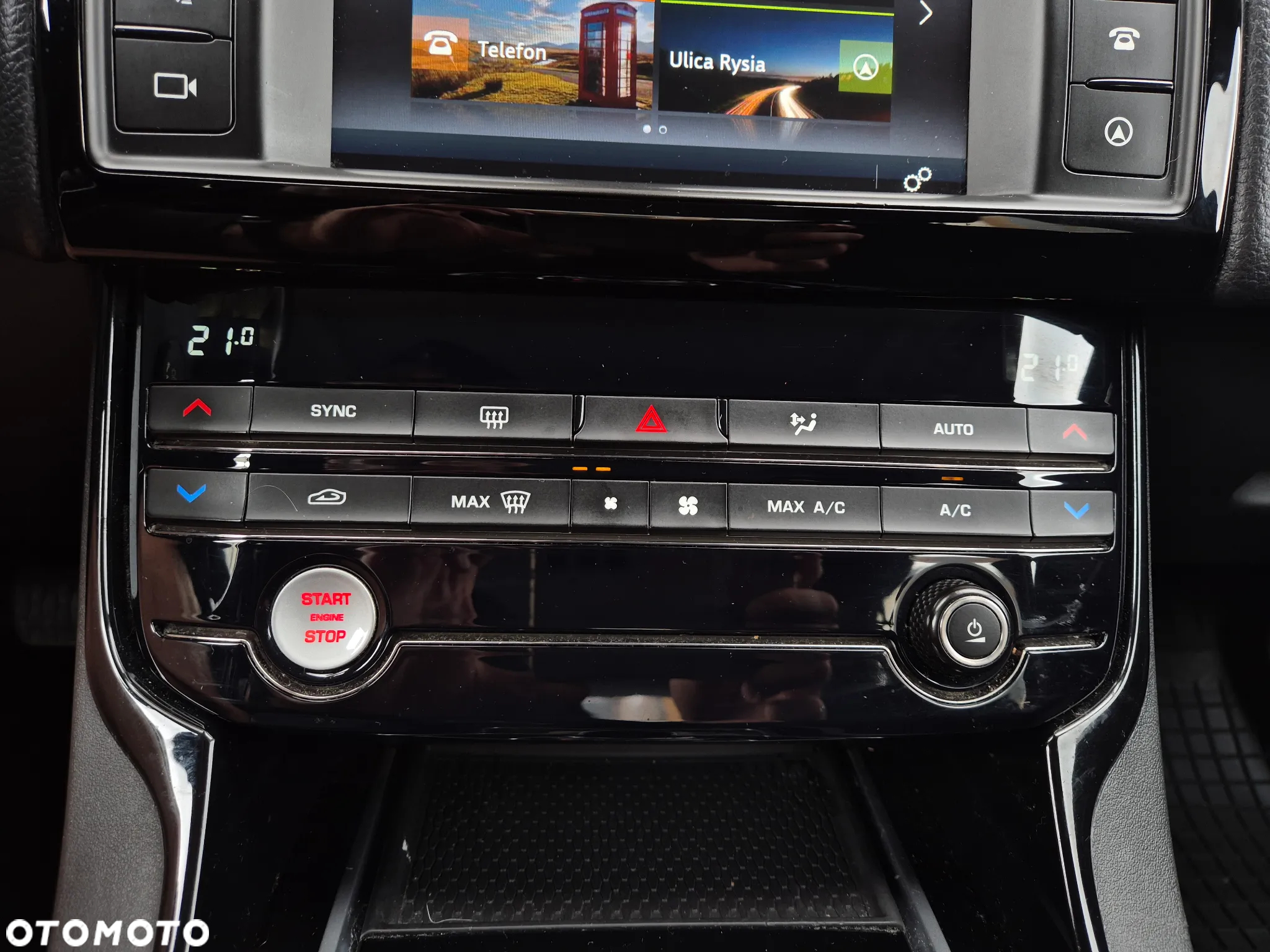 Jaguar XE 2.0 D Pure - 11