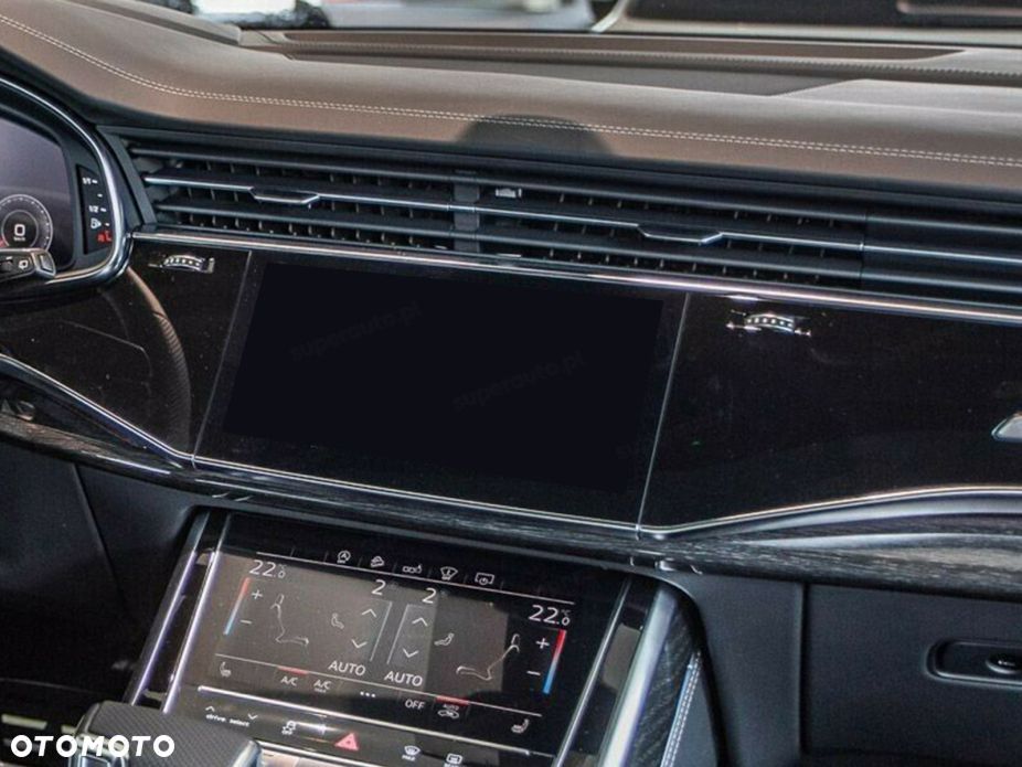 Audi Q8 - 16