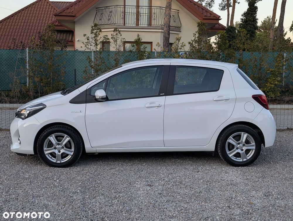 Toyota Yaris - 4