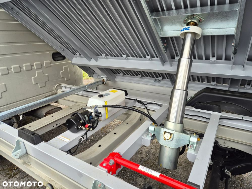 Volkswagen Crafter - 14