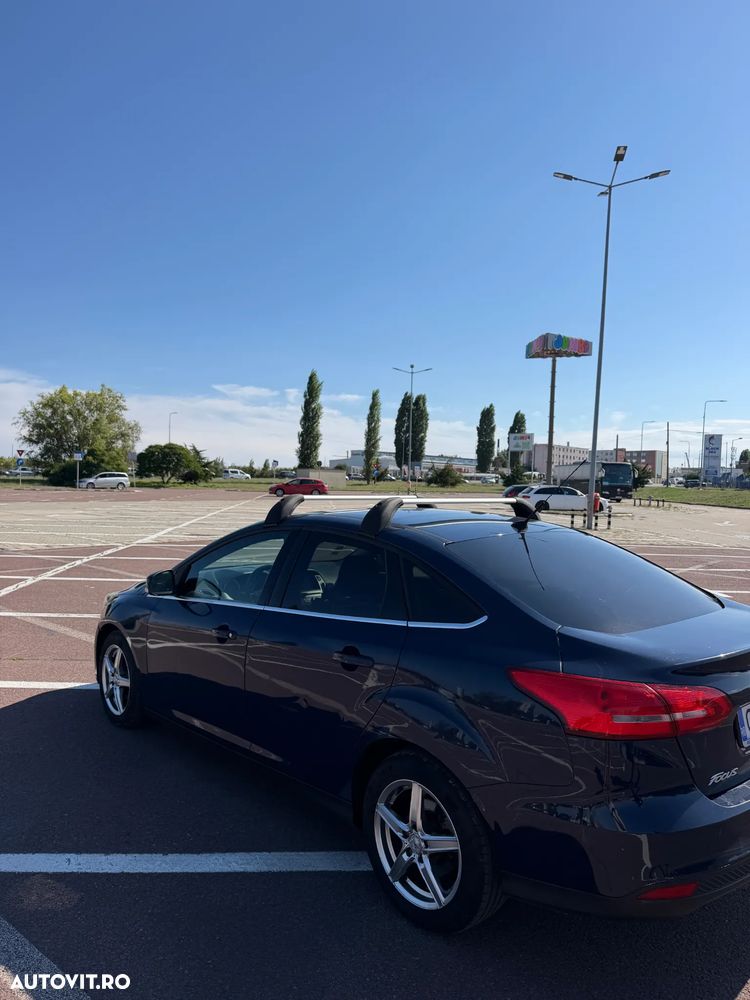 Ford Focus 1.0 EcoBoost Titanium - 11