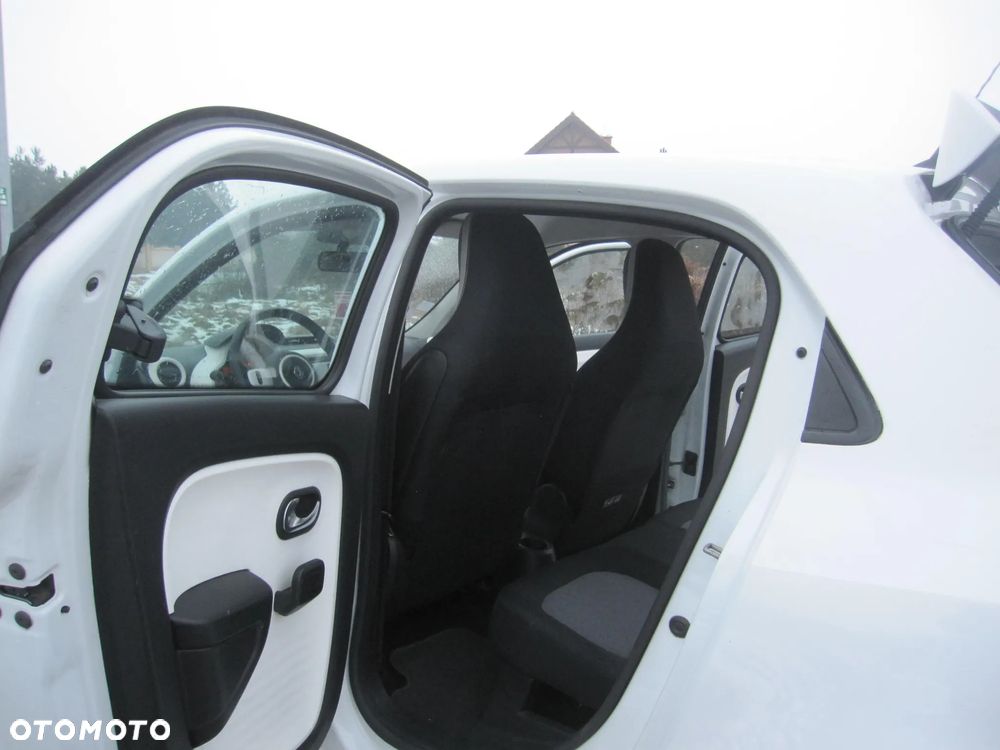 Renault Twingo SCe 70 Liberty - 10