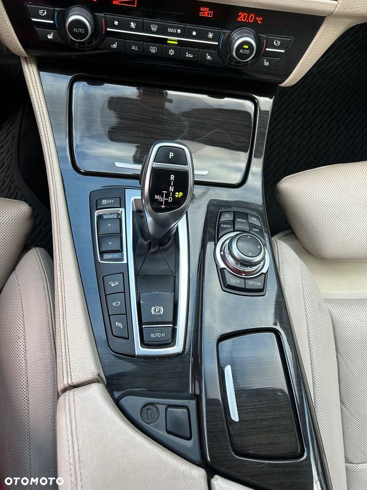 BMW Seria 5 535i xDrive - 18