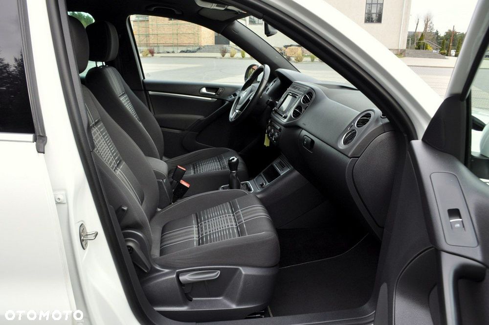 Volkswagen Tiguan - 17
