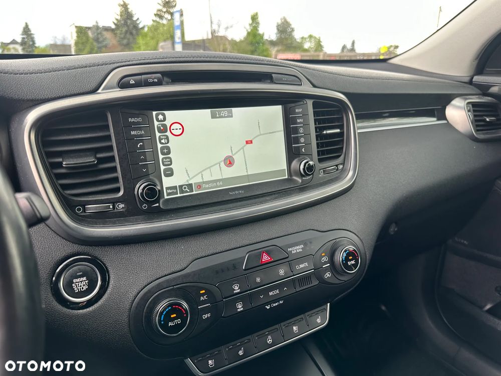 Kia Sorento - 11