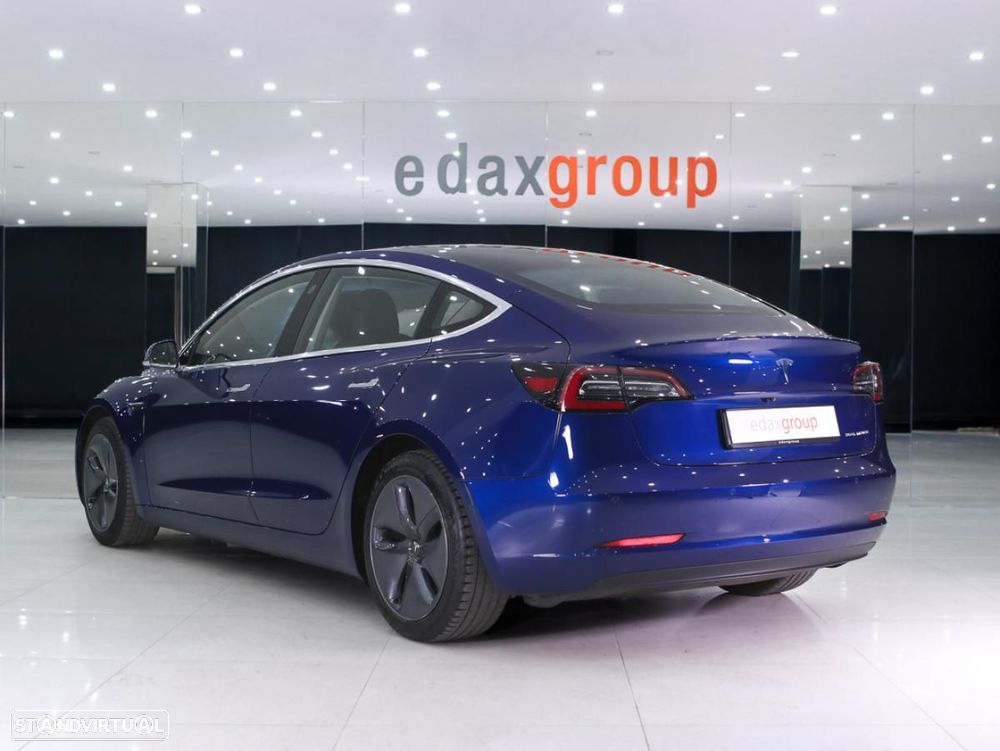 Tesla Model 3 Long-Range Dual Motor AWD - 4