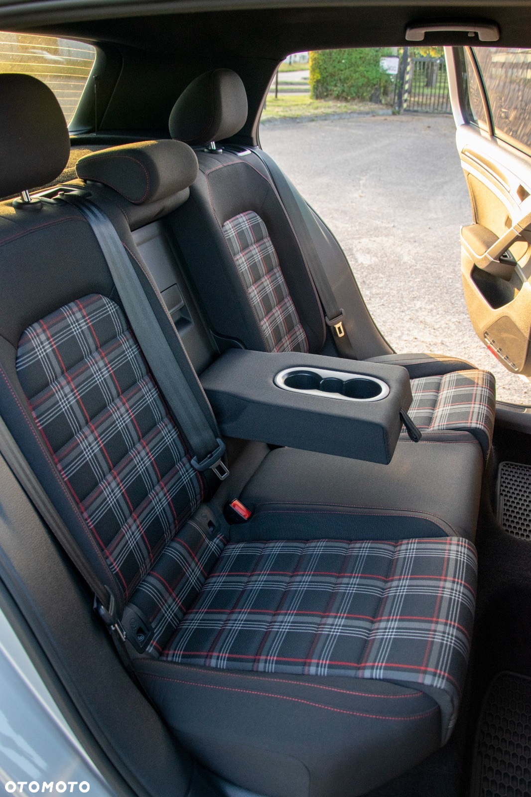 Volkswagen Golf - 20