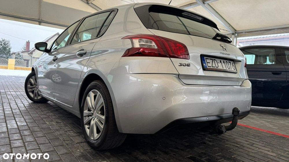 Peugeot 308 - 33