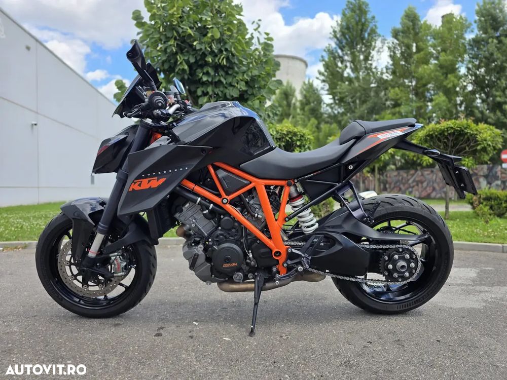 KTM 1290 Super Duke R - 2
