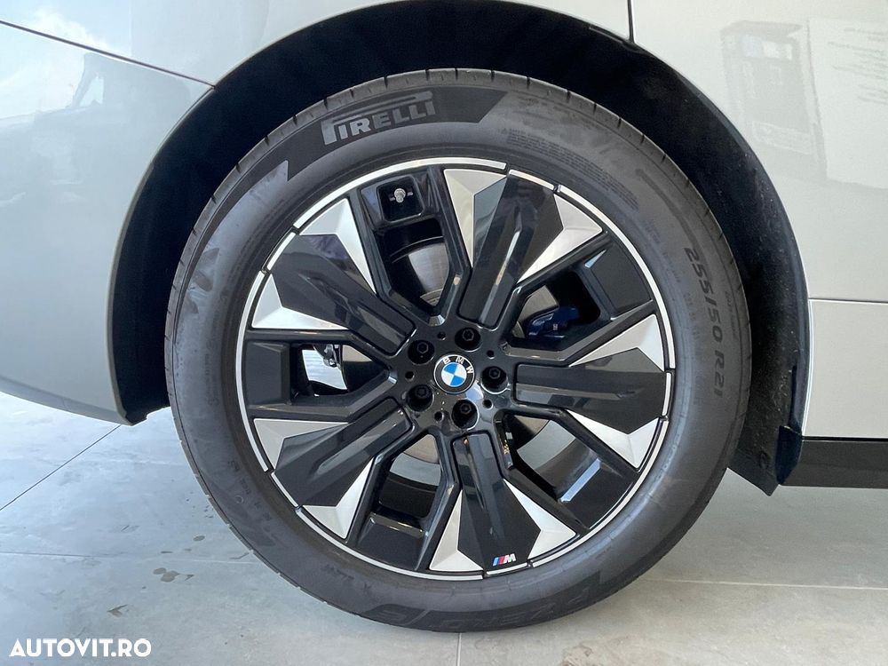 BMW iX xDrive45 - 6