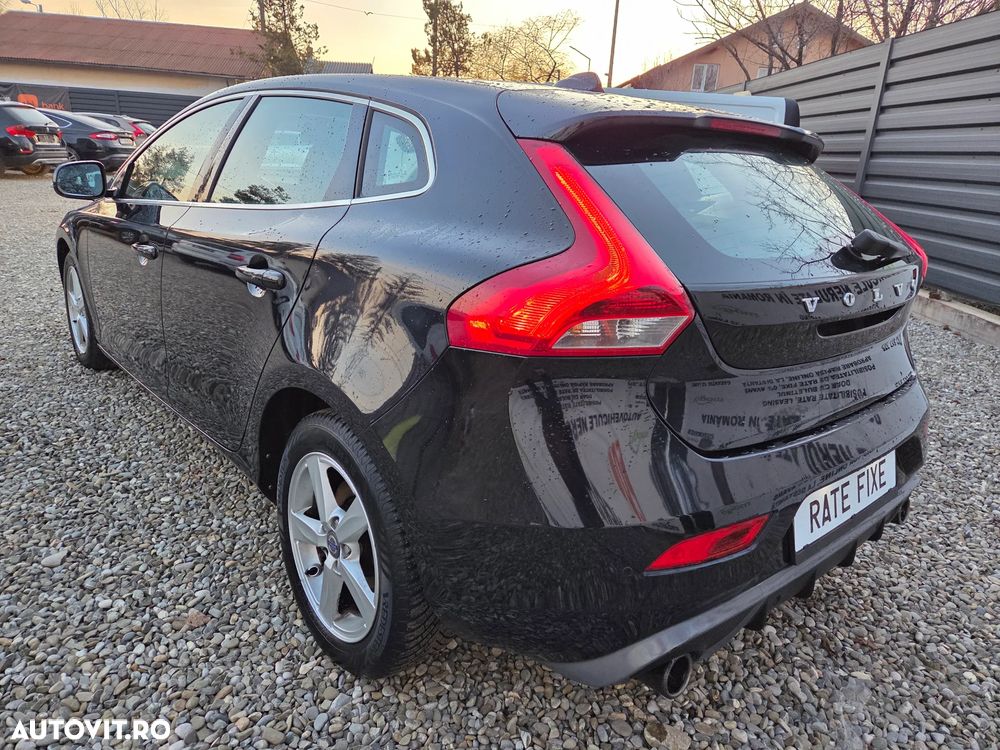 Volvo V40 D2 Momentum - 3