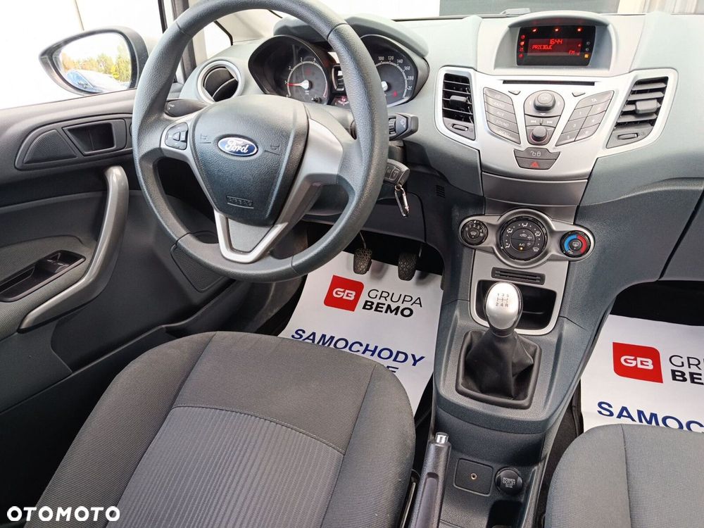 Ford Fiesta 1.25 Ambiente EU5 - 19