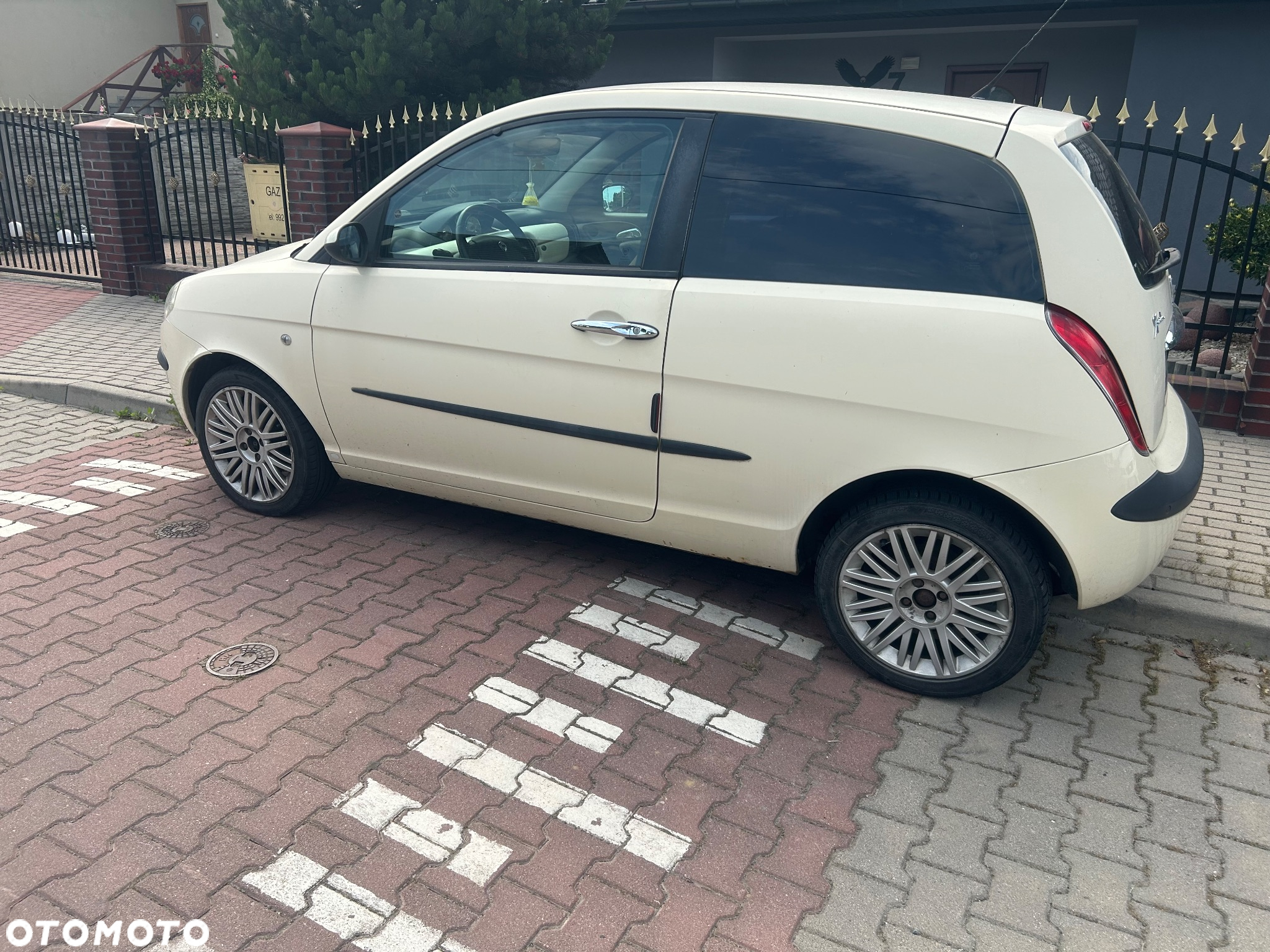 Lancia Ypsilon - 3