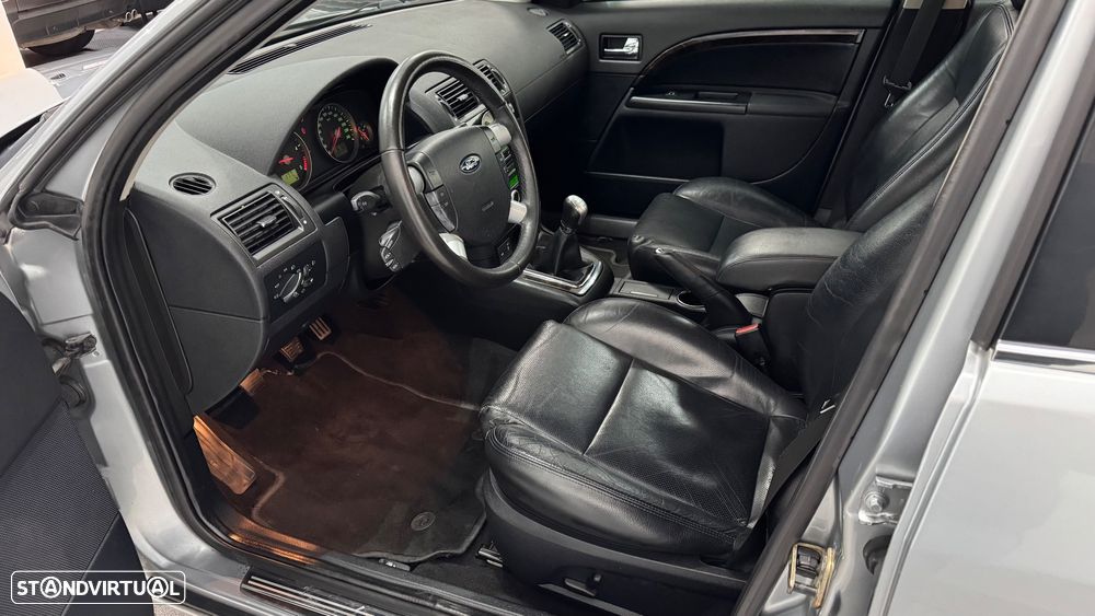 Ford Mondeo 2.0 TDCI Ghia Executive - 21