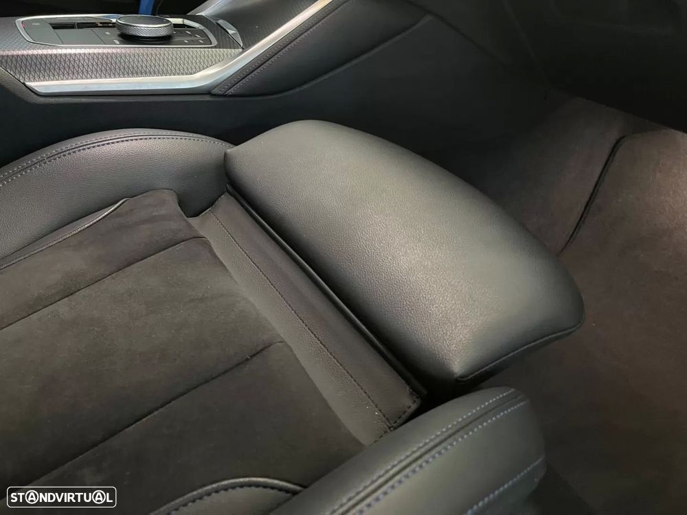 BMW i4 eDrive40 Pack Desportivo M Pro - 19