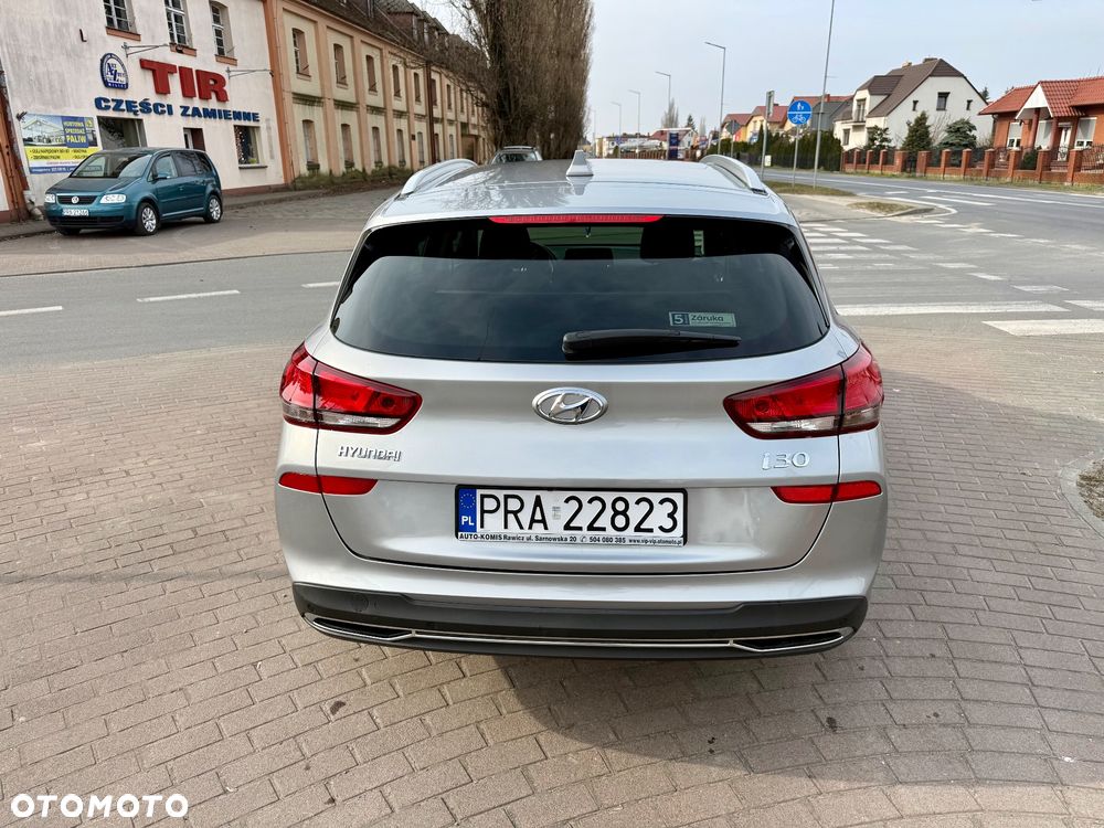 Hyundai i30 1.5 T-GDI 48V-Hybrid Advantage - 6