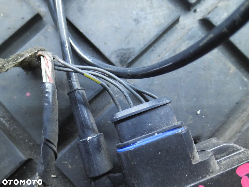 Zamek LEWY PRZÓD 4 PIN Renault Scenic II KeyLess EUROPA POSIADAM 2 SZT - 2