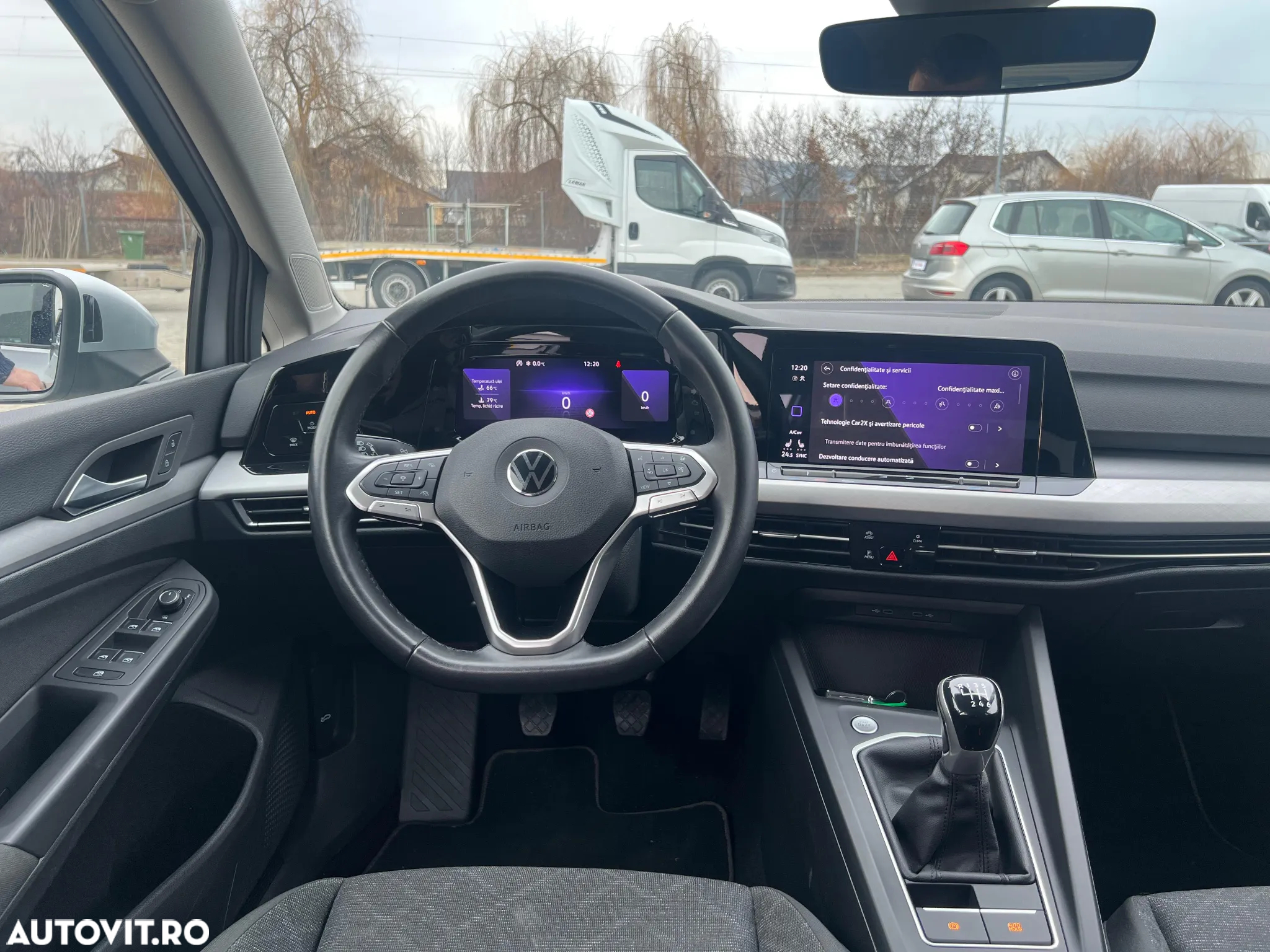 Volkswagen Golf - 9