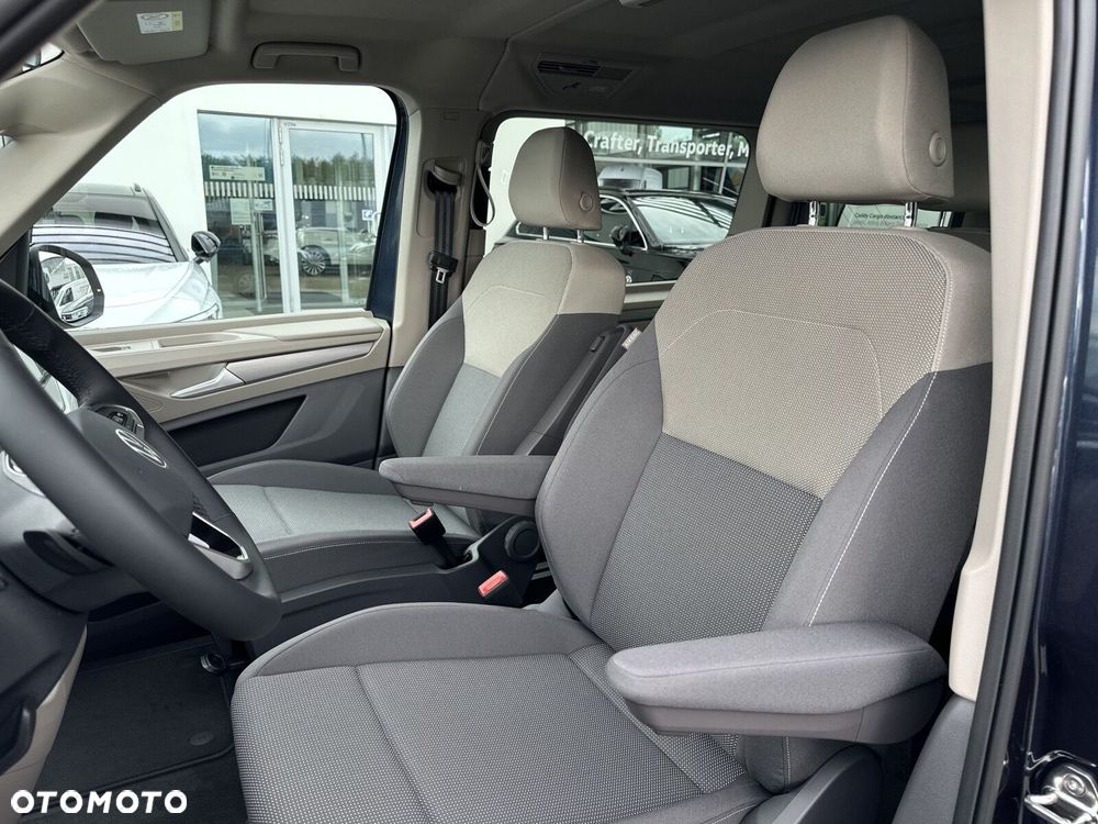 Volkswagen Multivan - 12
