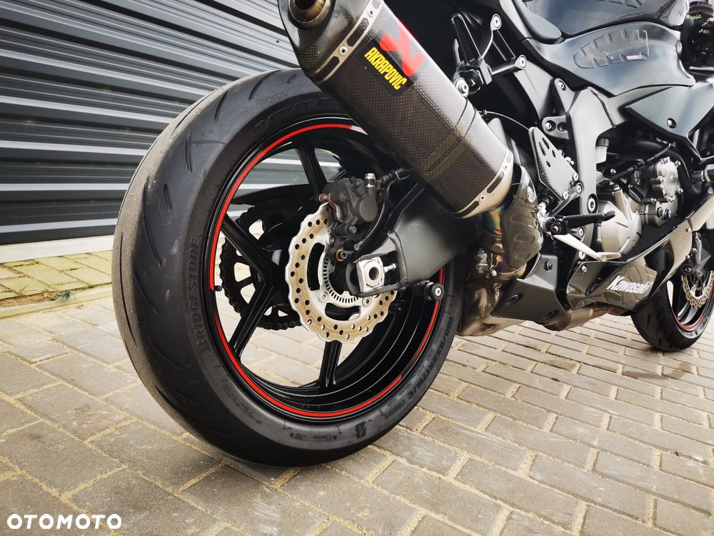 Kawasaki ZX - 7
