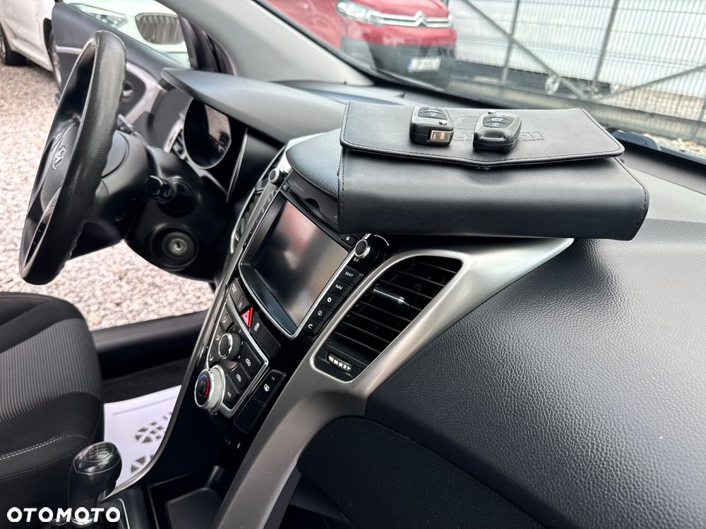 Hyundai i30 - 27