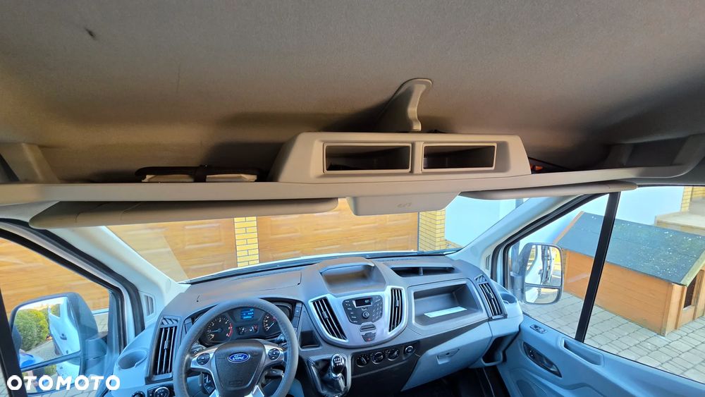 Ford Transit - 23