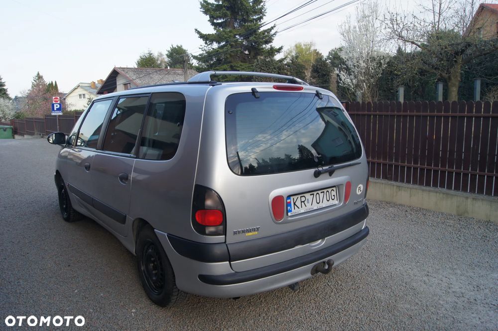 Renault Espace 2.2 TD RT - 8