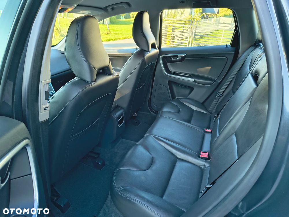 Volvo XC 60 D4 Drive-E Base - 24